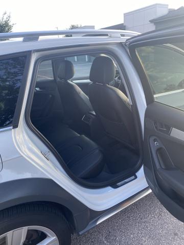 Photo of 2016 White Audi allroad
