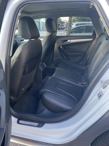 Photo of 2016 White Audi allroad