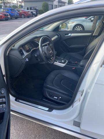 Photo of 2016 White Audi allroad