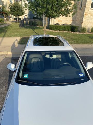 Photo of 2016 White Audi allroad