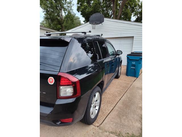 Photo of 2014 Black Jeep Compass