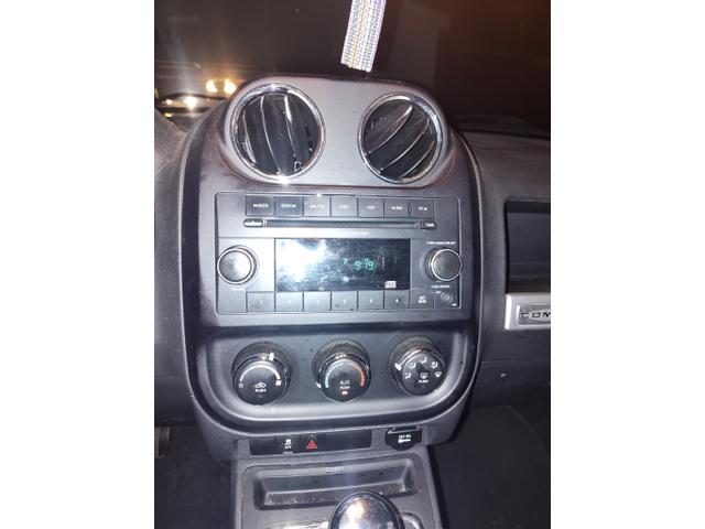 Photo of 2014 Black Jeep Compass