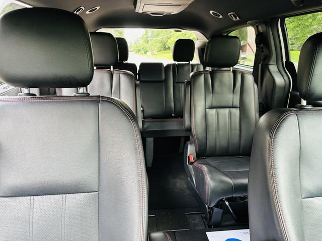 Photo of 2019 White Dodge Grand Caravan