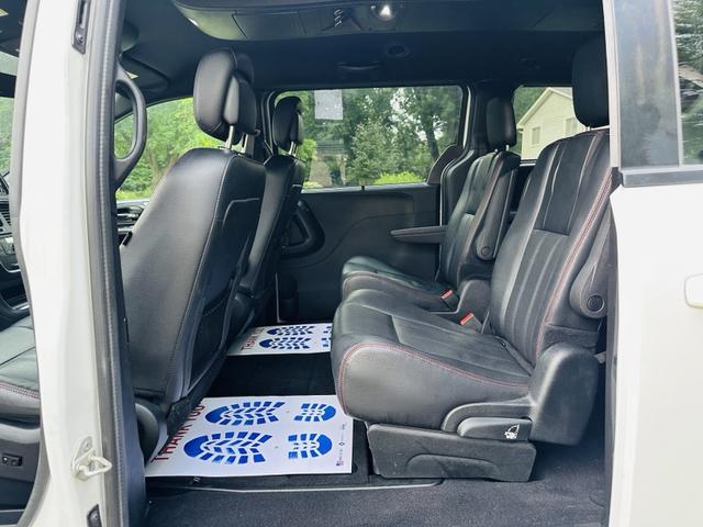 Photo of 2019 White Dodge Grand Caravan