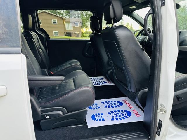 Photo of 2019 White Dodge Grand Caravan