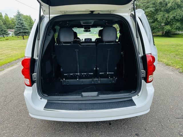 Photo of 2019 White Dodge Grand Caravan
