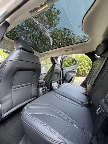 Photo of 2021 White Ford Mustang Mach-E