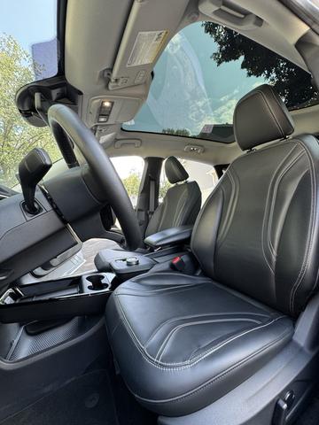 Photo of 2021 White Ford Mustang Mach-E