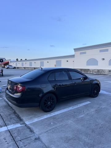 Photo of 2009 Black Volkswagen Jetta