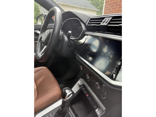 Photo of 2021 Black Audi Q3