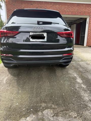 Photo of 2021 Black Audi Q3