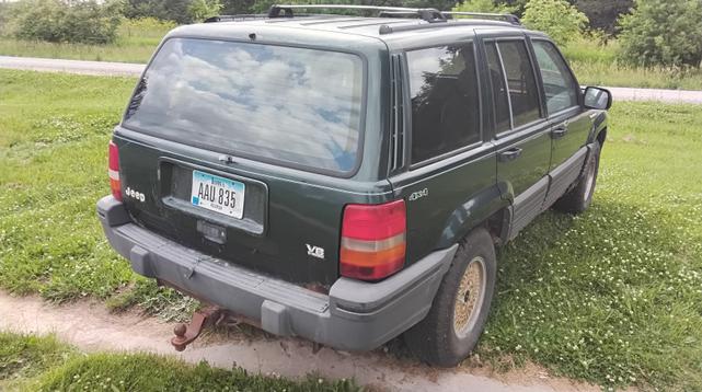 Photo of 1993 Green Jeep Grand Cherokee