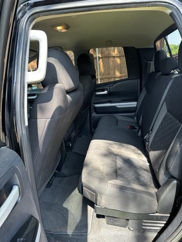 Photo of 2015 Black Toyota Tundra