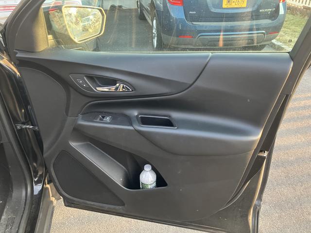 Photo of 2018 Black Chevrolet Equinox