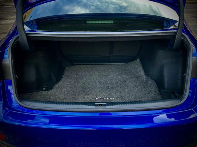 Photo of 2019 Blue Lexus IS 300