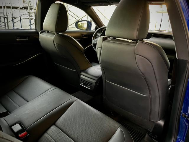 Photo of 2019 Blue Lexus IS 300