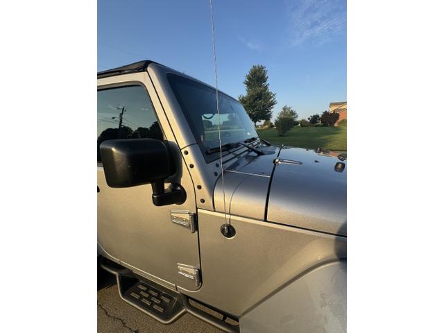 Photo of 2017 Silver Jeep Wrangler