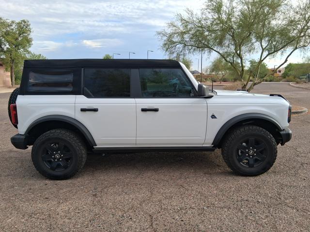 Photo of 2024 White Ford Bronco