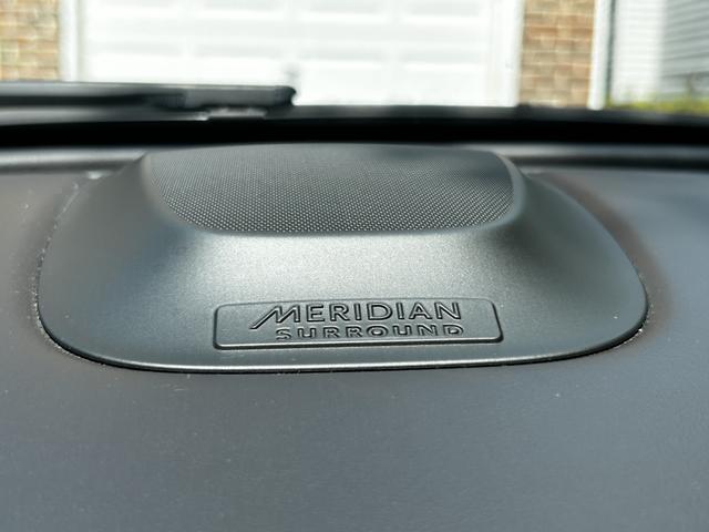 Photo of 2015 White Jaguar XF