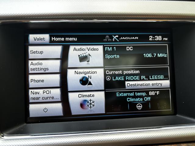 Photo of 2015 White Jaguar XF
