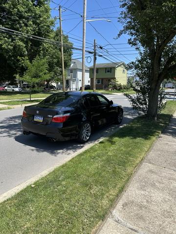 Photo of 2007 Black BMW M5