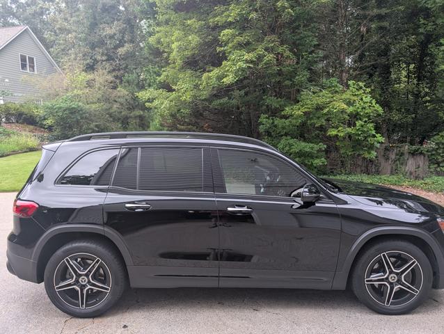 Photo of 2020 Black Mercedes-Benz GLB 250