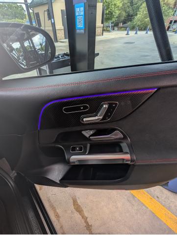 Photo of 2020 Black Mercedes-Benz GLB 250