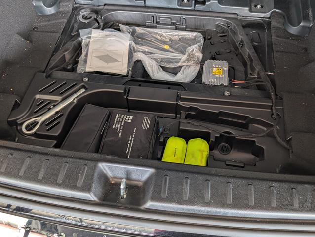 Photo of 2020 Black Mercedes-Benz GLB 250