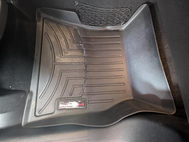 Photo of 2020 Black Mercedes-Benz GLB 250