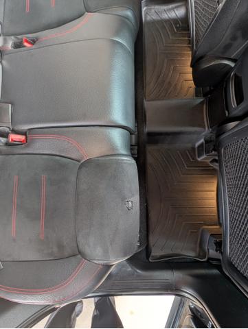 Photo of 2020 Black Mercedes-Benz GLB 250