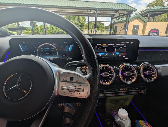 Photo of 2020 Black Mercedes-Benz GLB 250