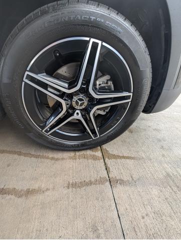 Photo of 2020 Black Mercedes-Benz GLB 250