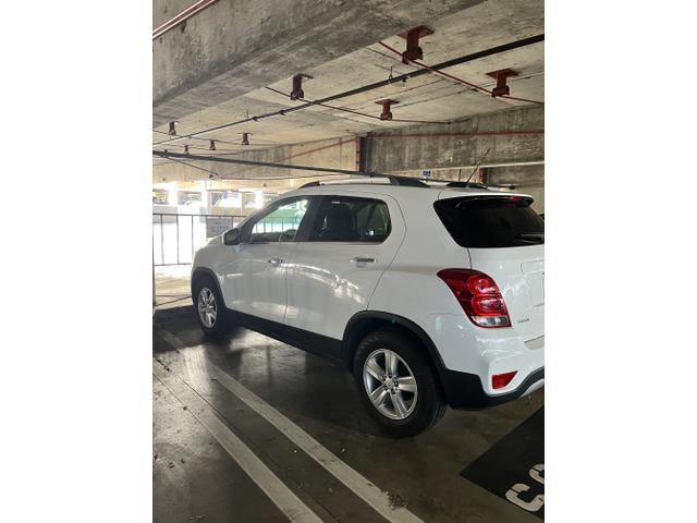Photo of 2018 White Chevrolet Trax