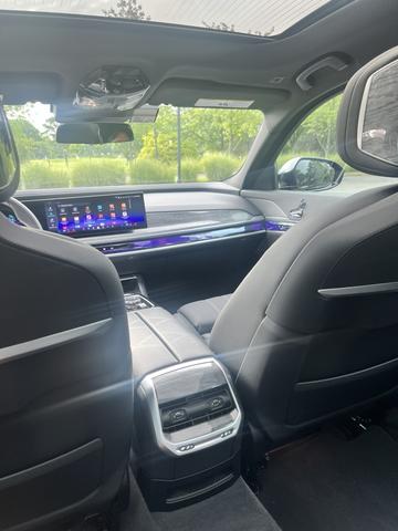 Photo of 2024 Black BMW 760