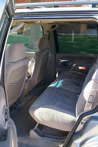 Photo of 1999 Gold Chevrolet Tahoe