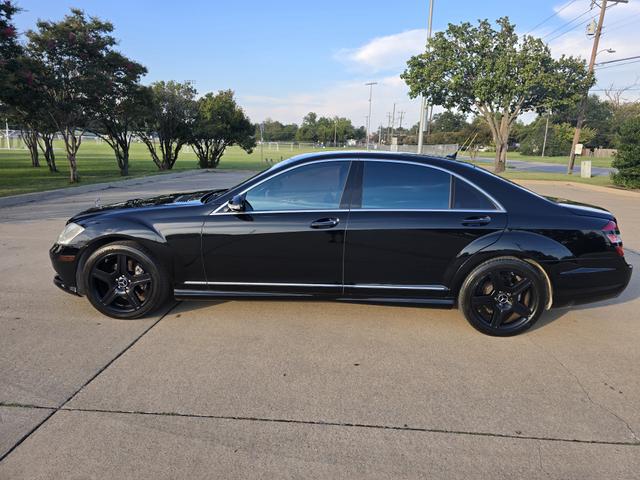 Photo of 2007 Black Mercedes-Benz S-Class
