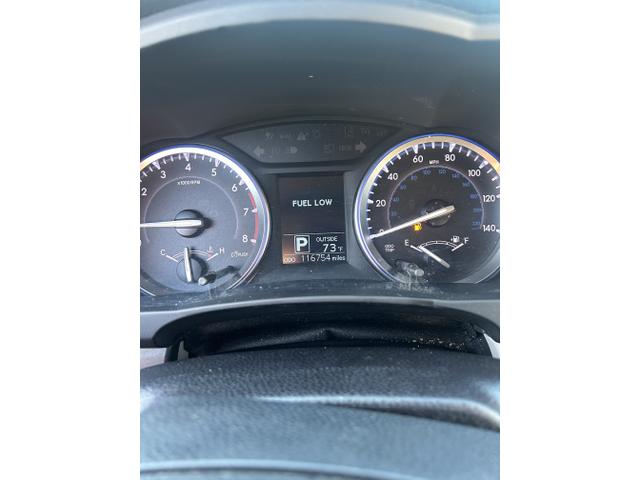 Photo of 2016 Silver Toyota Highlander