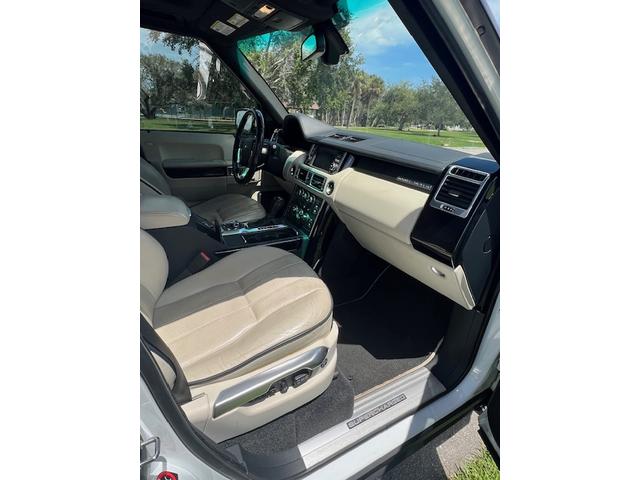 Photo of 2012 White Land Rover Range Rover