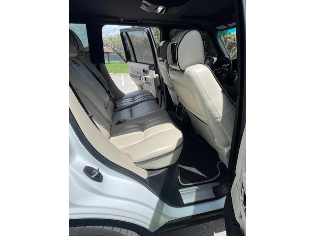 Photo of 2012 White Land Rover Range Rover