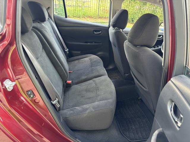 Photo of 2016 Red Nissan Leaf