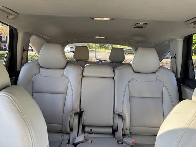 Photo of 2014 Silver Acura MDX