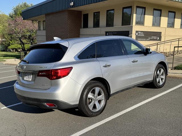 Photo of 2014 Silver Acura MDX
