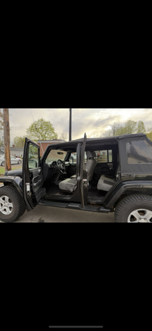 Photo of 2010 Black Jeep Wrangler Unlimited
