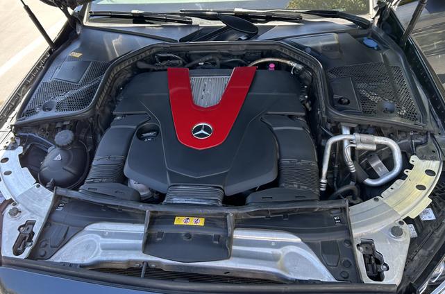 Photo of 2016 Gray Mercedes-Benz C-Class