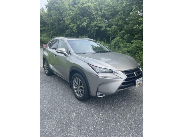 Photo of 2016 Silver Lexus NX 200t