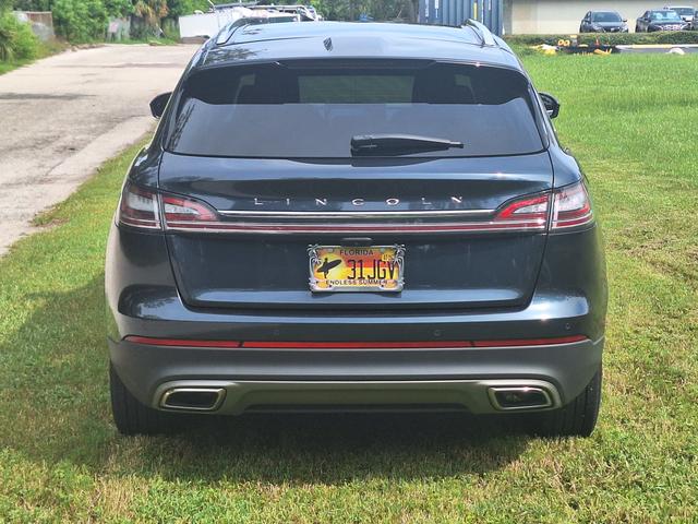 Photo of 2022 Blue Lincoln Nautilus
