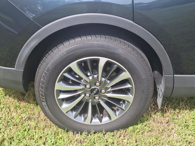 Photo of 2022 Blue Lincoln Nautilus