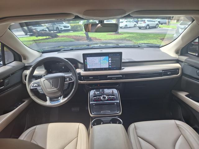 Photo of 2022 Blue Lincoln Nautilus