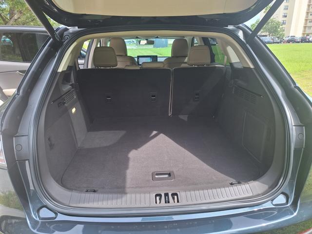 Photo of 2022 Blue Lincoln Nautilus