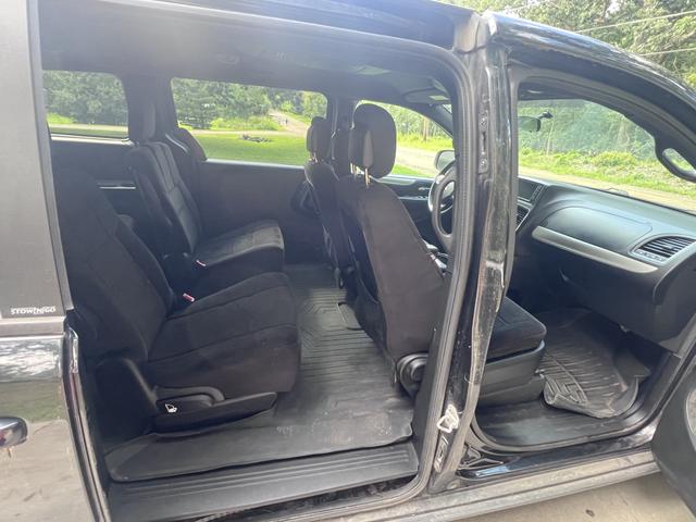 Photo of 2014 Black Dodge Grand Caravan